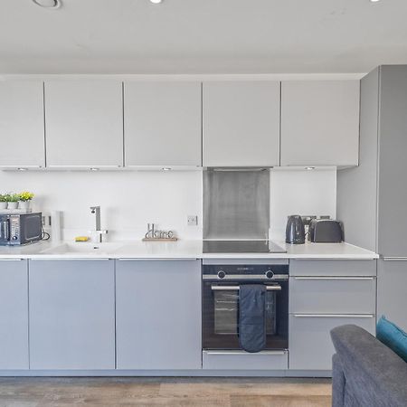 Luxury 2 Bedroom Apartment, On Broad Street! 伯明翰 外观 照片
