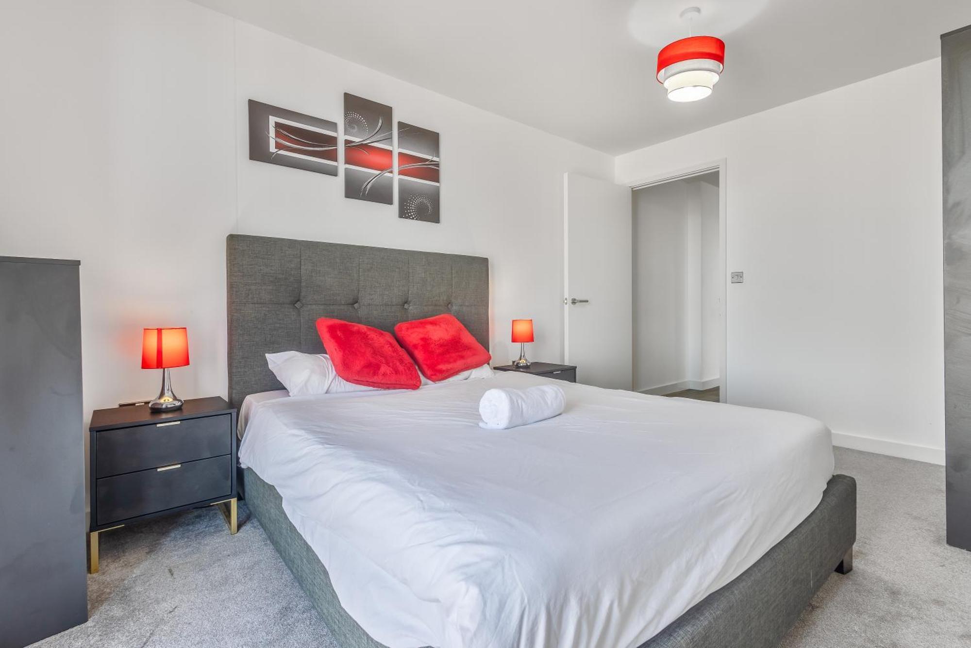 Luxury 2 Bedroom Apartment, On Broad Street! 伯明翰 外观 照片